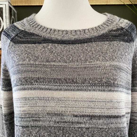 Eddie Bauer Crew Neck Striped Sweater Sz. M - Picture 4 of 13
